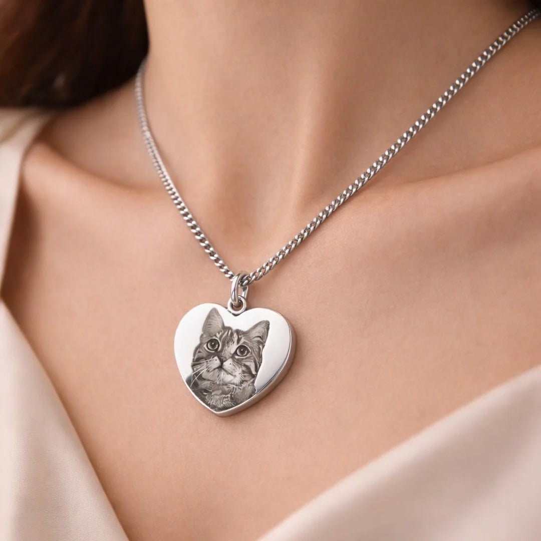Collar con foto grabada en forma de corazón - Moroveta