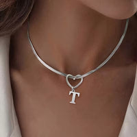 Collar con inicial y dije de corazón - Moroveta