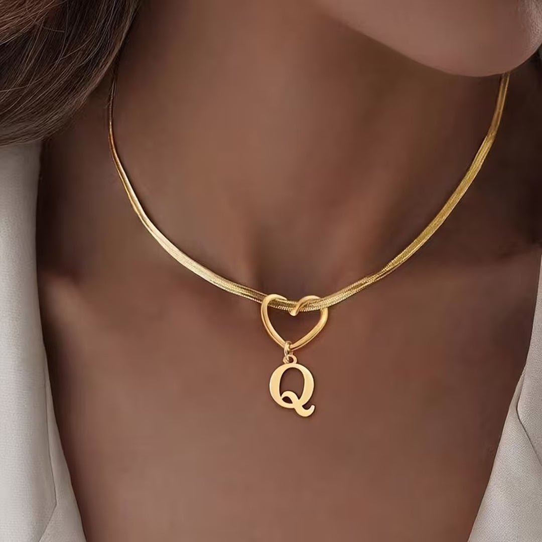 Collar con inicial y dije de corazón - Moroveta