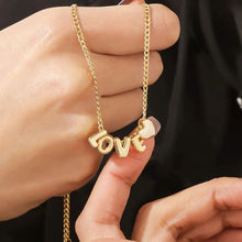 Cargar imagen en el visor de la galería, Collar con letras bubble (Oferta 2x1) - Moroveta