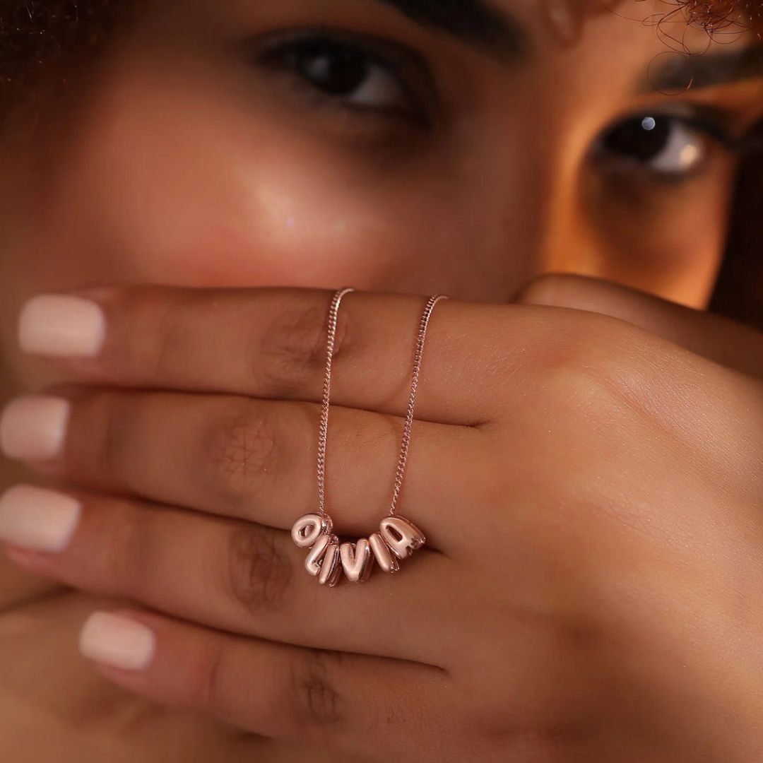 Collar con letras bubble personalizado - Moroveta