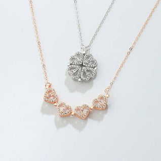 Collar con trébol de cuatro corazones