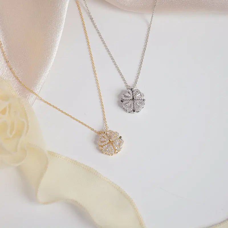 Collar con trébol de cuatro corazones + caja de rosa - Moroveta
