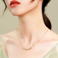Collar con trébol de cuatro corazones + caja de rosa - Moroveta