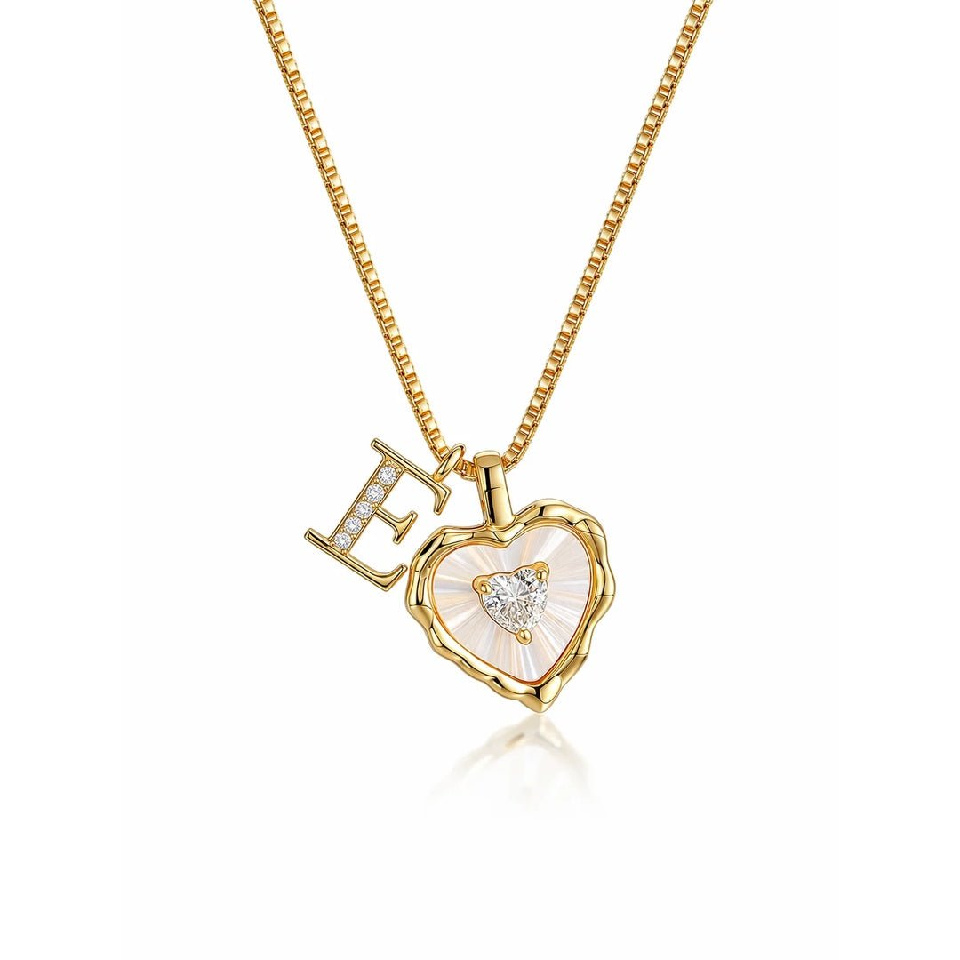 Collar de corazón nacarado con inicial personalizada - Moroveta