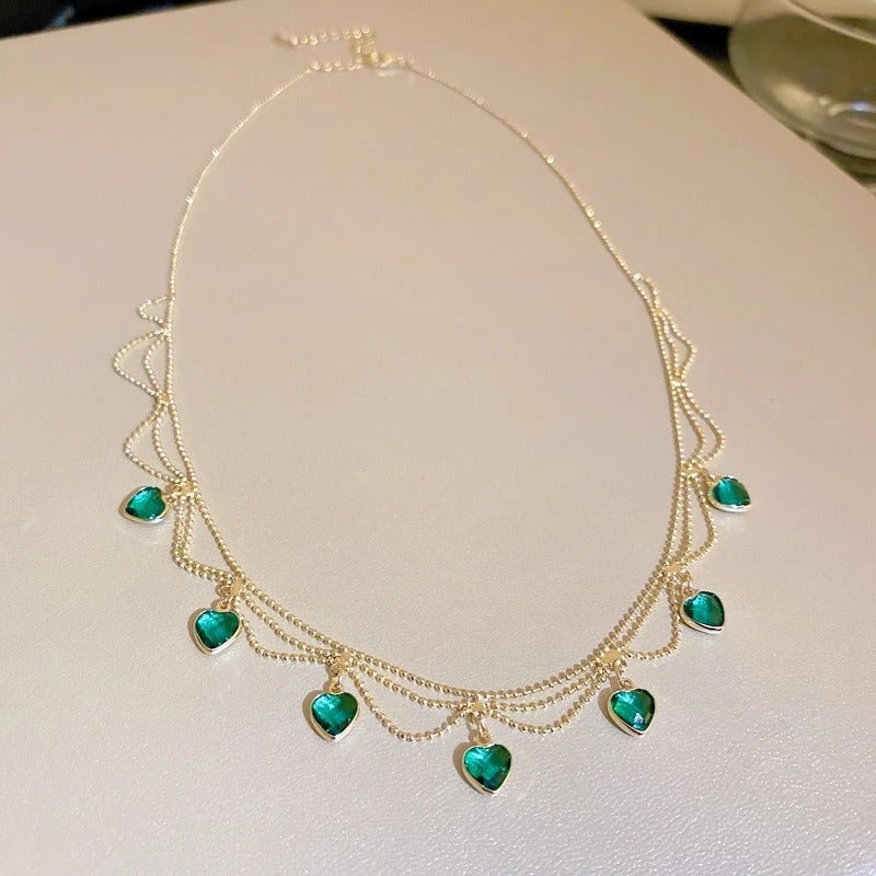 Collar de corazones verdes - Moroveta