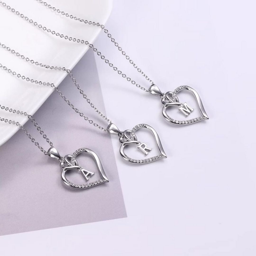 Collar de inicial con corazón - Moroveta