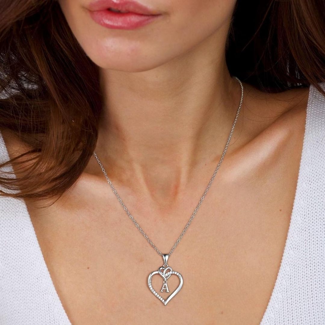 Collar de inicial con corazón - Moroveta