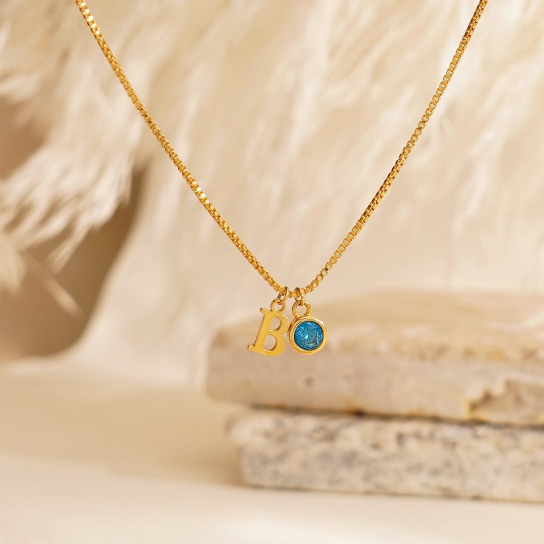 Collar de inicial con piedra de nacmiento - Moroveta