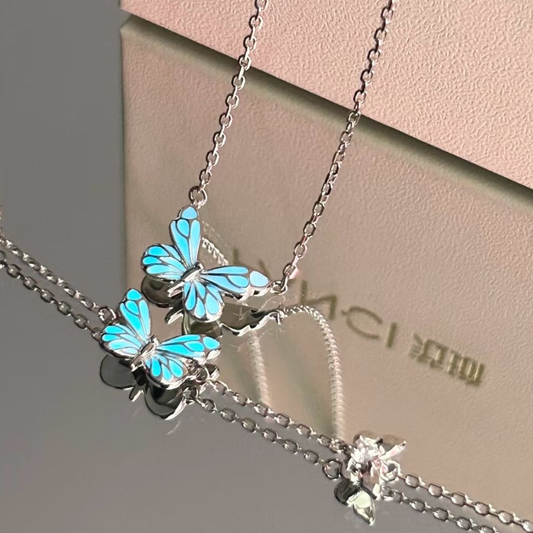 Collar de mariposa que brilla en la oscuridad - Moroveta