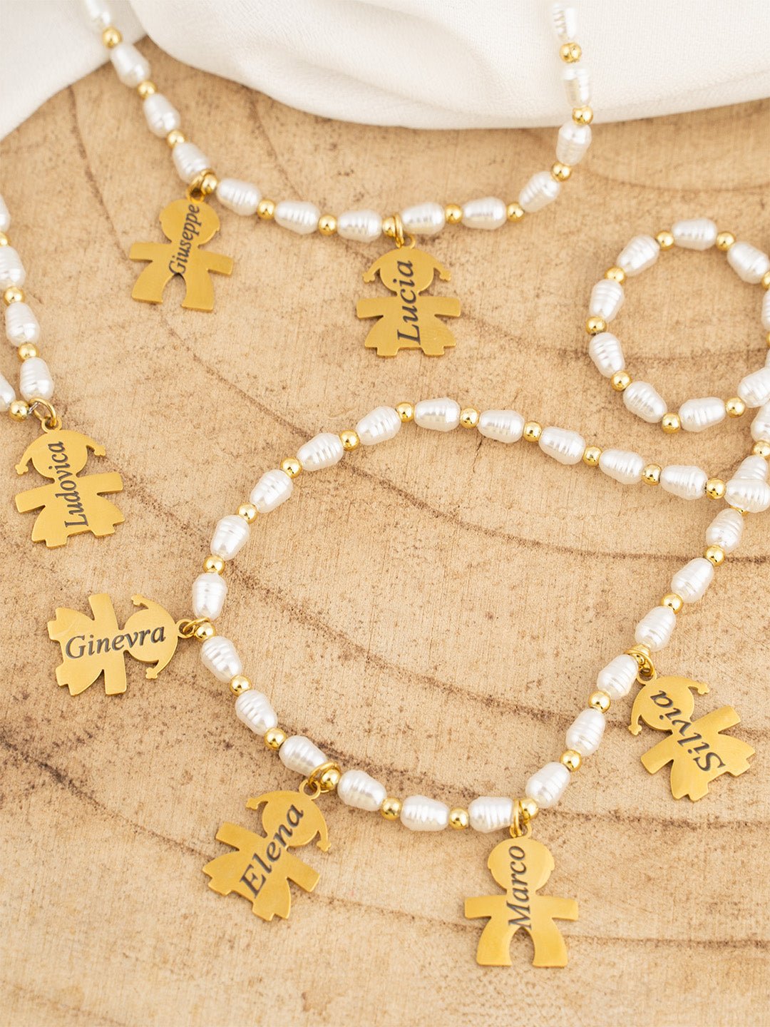 Collar de perlas con dijes personalizables - Moroveta