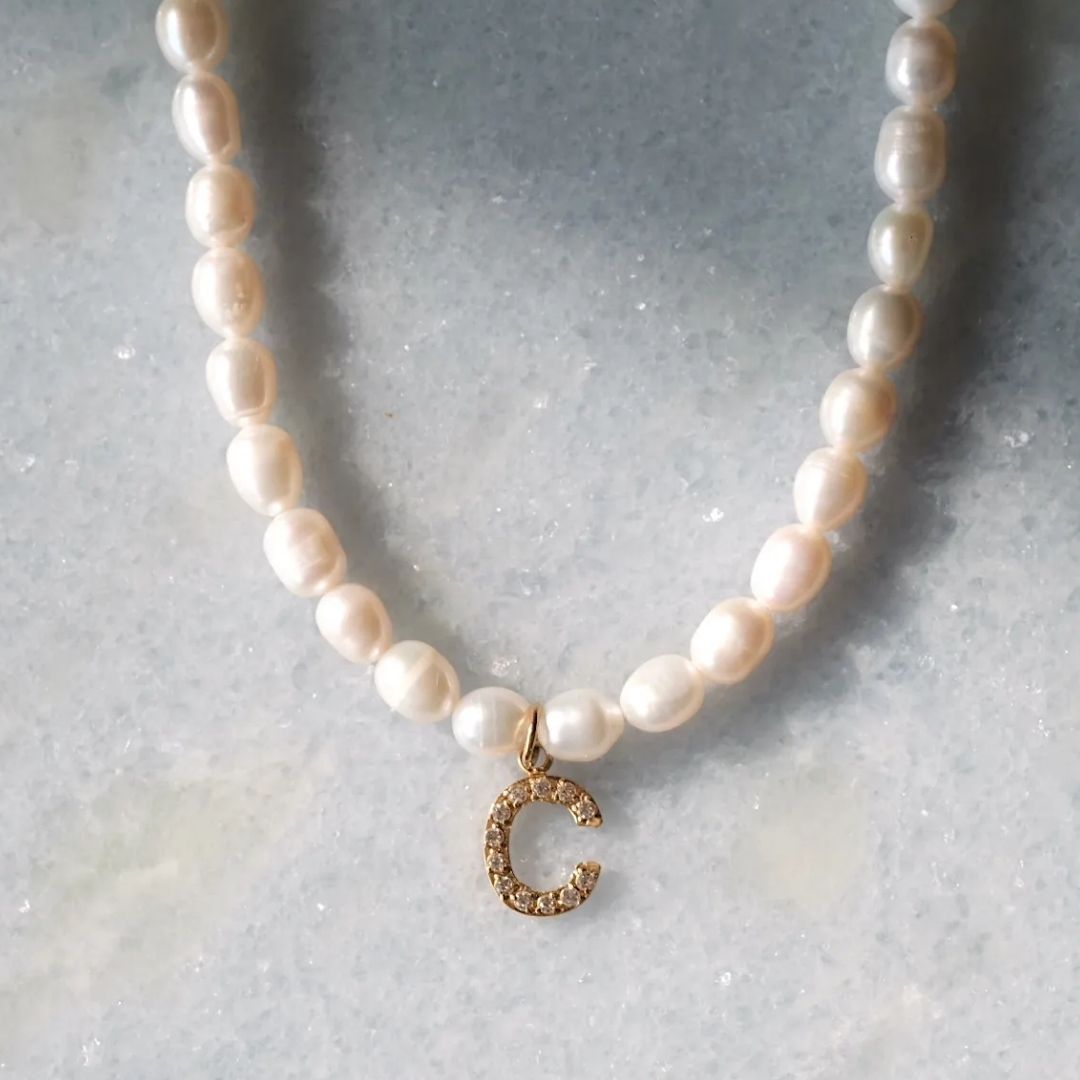 Collar de perlas con inicial personalizado (Oferta 2x1) - Moroveta