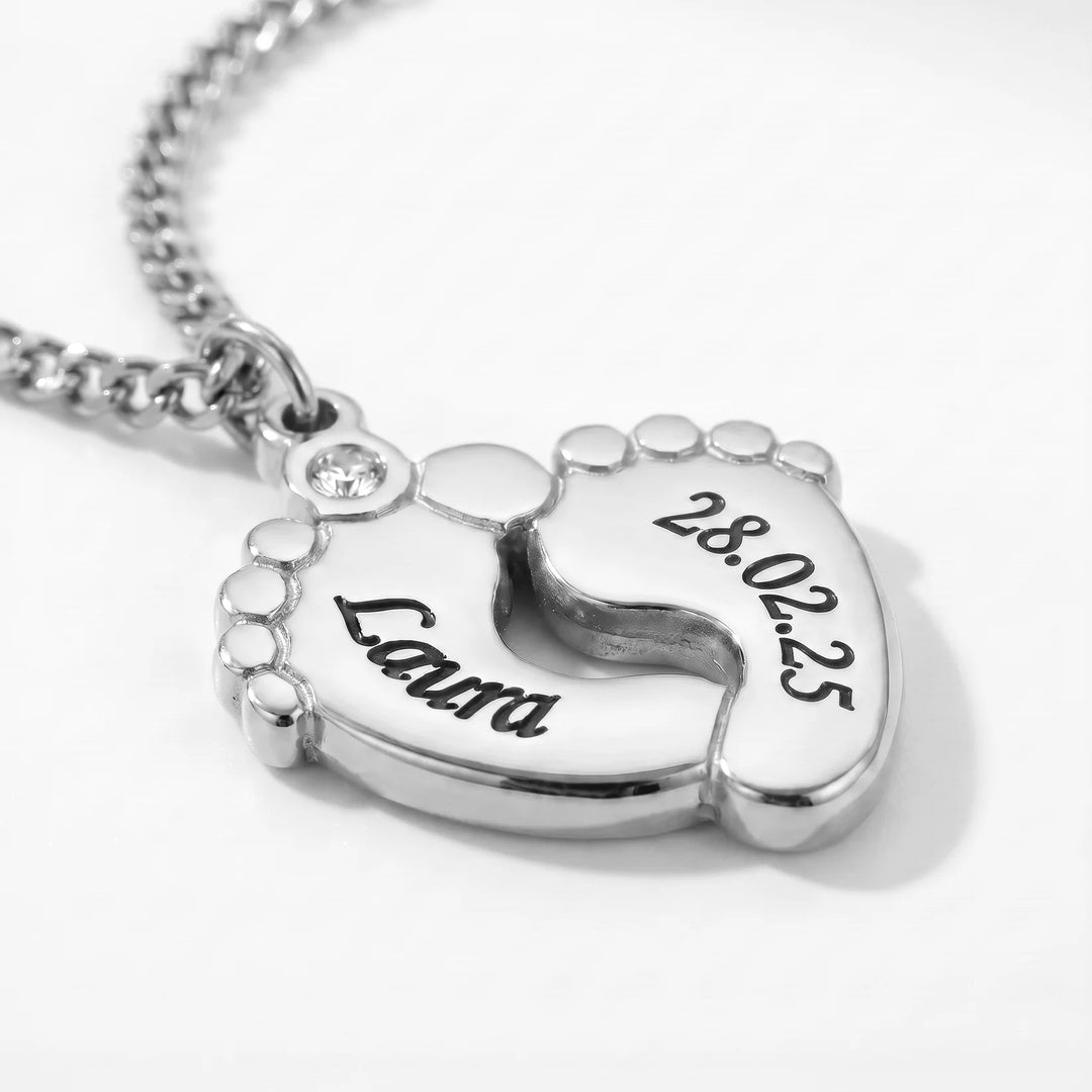 Collar de piecitos de bebé con nombre y fecha - Moroveta