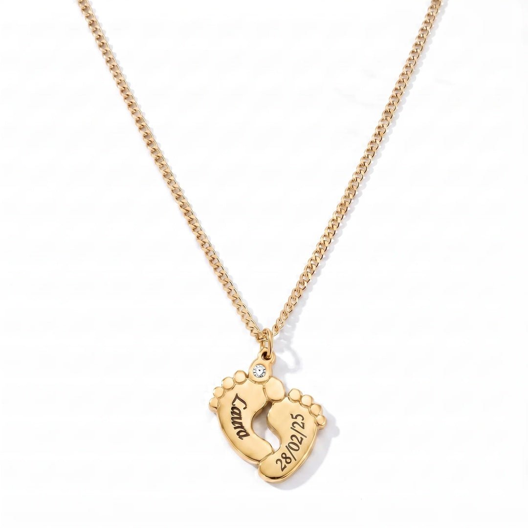 Collar de piecitos de bebé con nombre y fecha - Moroveta