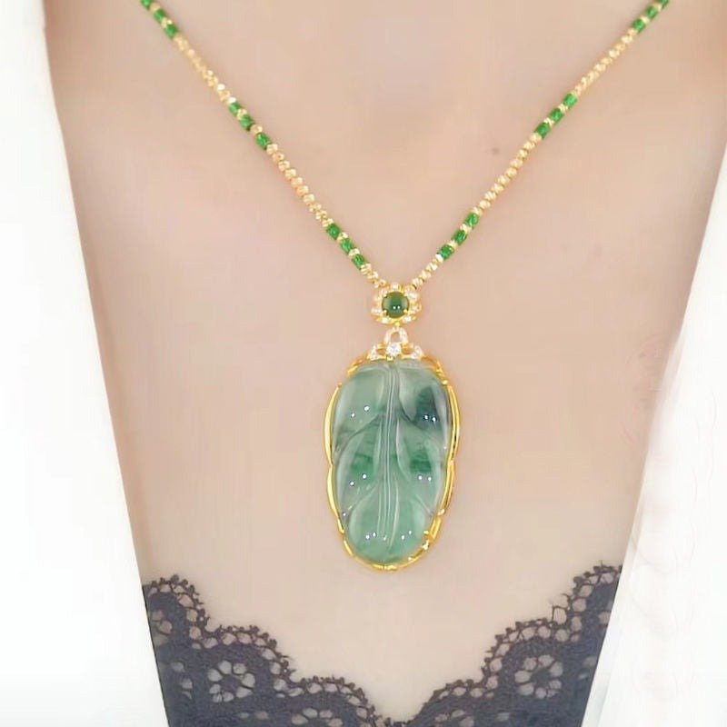 Collar de piedra de jade esmeralda natural - Moroveta