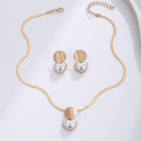 Collar elegante de Corazón y Pendientes GRATIS - Moroveta