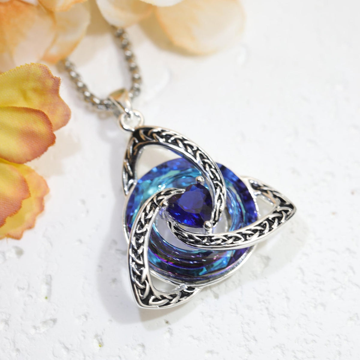 Collar Nudo de bruja con piedra de nacimiento - Moroveta