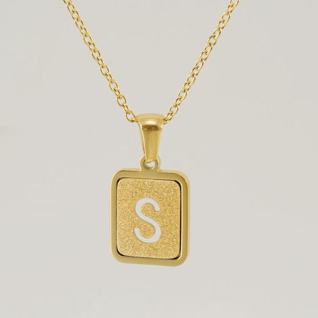 Collar personalizable con inicial dorado - Moroveta