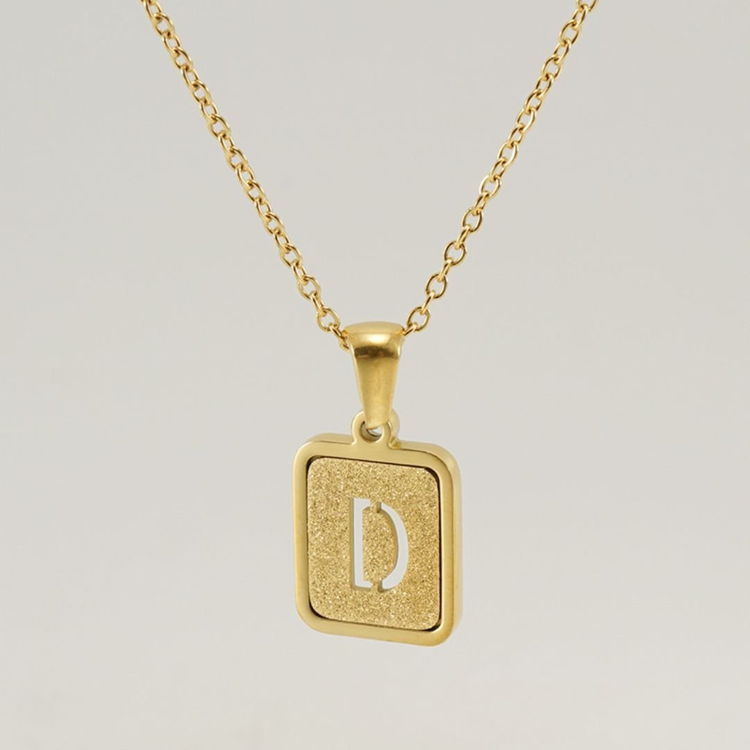 Collar personalizable con inicial dorado - Moroveta