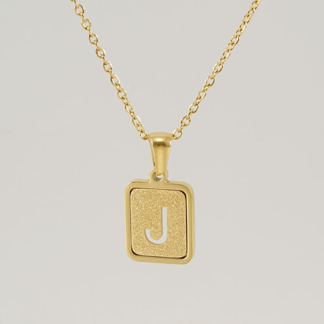 Collar personalizable con inicial dorado - Moroveta