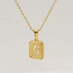 Collar personalizable con inicial dorado - Moroveta