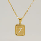 Collar personalizable con inicial dorado - Moroveta