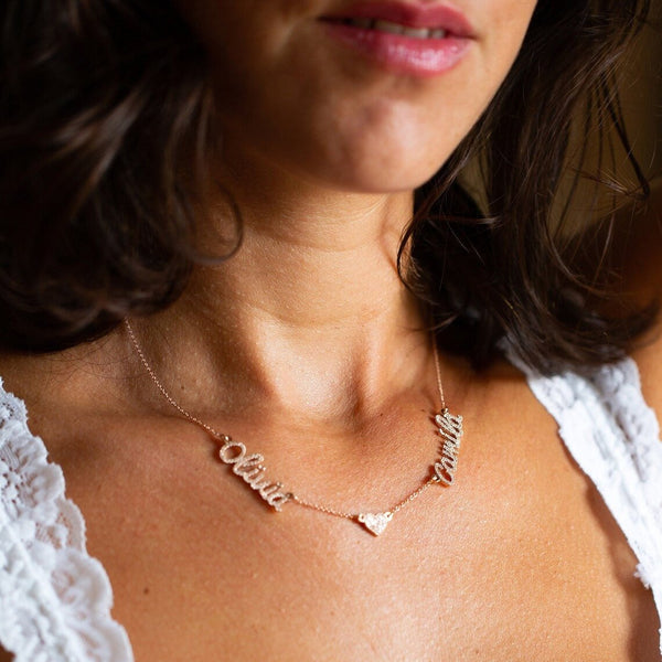 Collar personalizado con nombres en forma de corazón - Moroveta