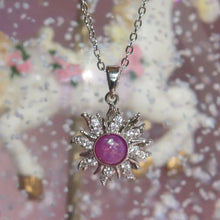 Cargar imagen en el visor de la galería, Collar Rapunzel de Sol Giratorio - Moroveta