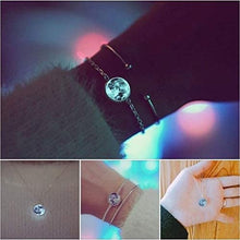 Cargar imagen en el visor de la galería, Conjunto de collar + pulsera de luna luminosa - Moroveta