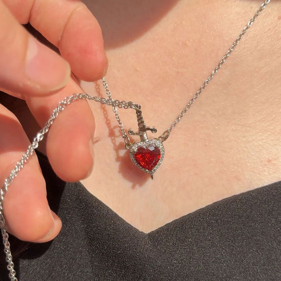 Conjunto de collares para parejas de corazón y espada - Moroveta