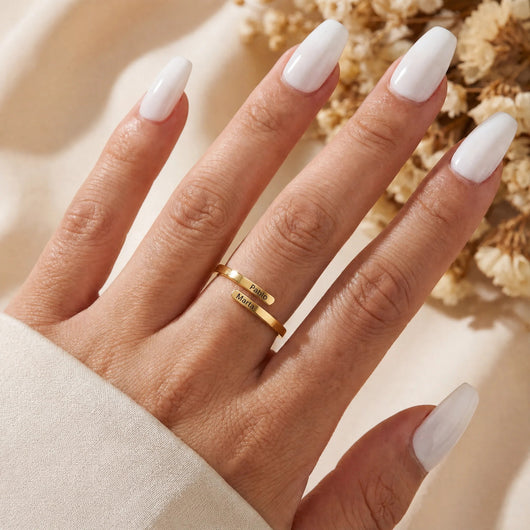 Anillo ajustable con nombres