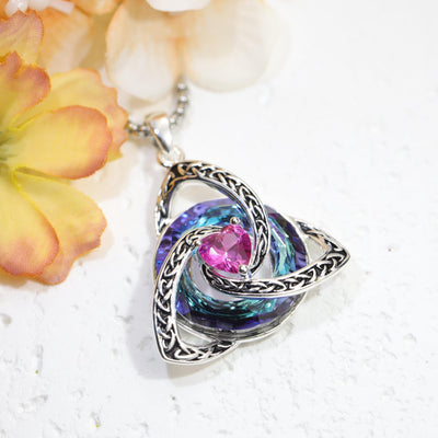 Collar Nudo de bruja con piedra de nacimiento