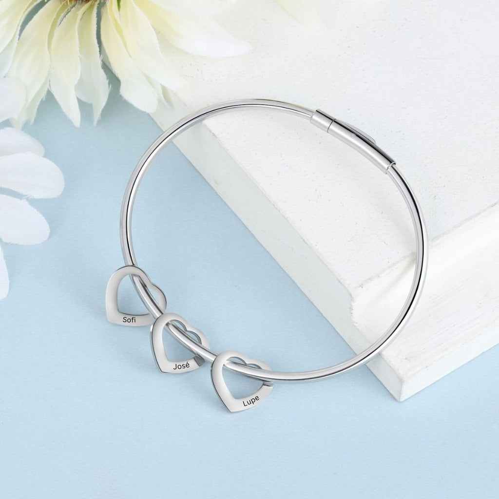 Pulsera con colgantes de corazón personalizados con nombres - Moroveta