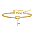 Pulsera de nudo con inicial: una pulsera personalizada tipo cadena de serpiente dorada, con detalle de nudo, dije colgante letra H y broche ajustable con extensión. Un regalo inolvidable.