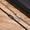 A pulsera de cubo personalizada en plateado, con los nombres 