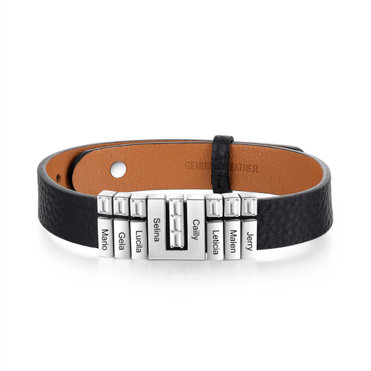 La Pulsera de cuero personalizada con nombres en color plateado es el regalo perfecto para papá: elegante, única y personalizable con los nombres que elijas.