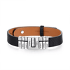 La Pulsera de cuero personalizada con nombres en color plateado es el regalo perfecto para papá: elegante, única y personalizable con los nombres que elijas.