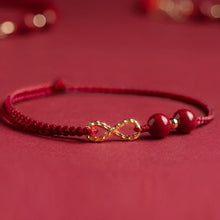 Cargar imagen en el visor de la galería, Pulsera de hilo rojo - Moroveta