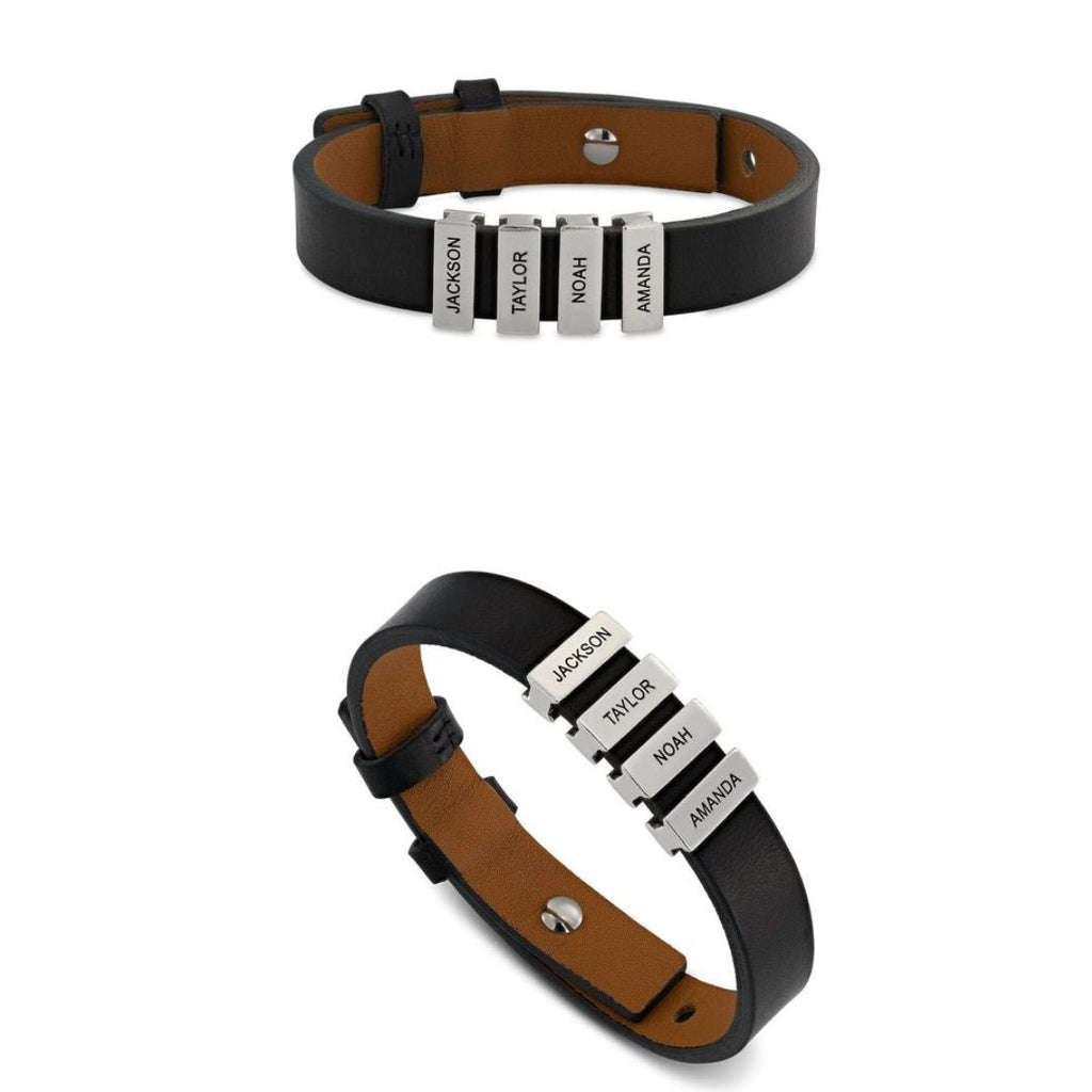 Pulsera de hombre con nombres grabados en color negro, con cuatro cuentas rectangulares plateadas personalizadas: JACKSON, TAYLOR, NOAH y AMANDA. Incluye forro marrón y cierre metálico, ideal como regalo original para hombre.