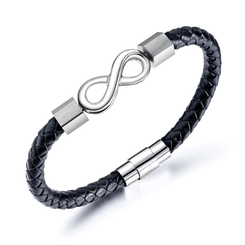 La Pulsera Infinito - A mi hijo es una pulsera de cuero trenzado plateado con el símbolo del infinito y cierre magnético de acero inoxidable, un regalo ideal para hijo.