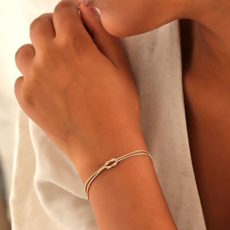 Pulsera minimalista con nudo - Moroveta
