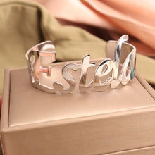 Cargar imagen en el visor de la galería, Pulsera personalizada con nombre - Moroveta