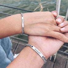 Cargar imagen en el visor de la galería, Set de 2 pulseras grabadas para parejas - Moroveta