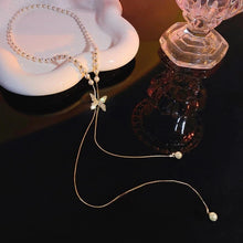 Cargar imagen en el visor de la galería, Collar de perlas y mariposa - Moroveta