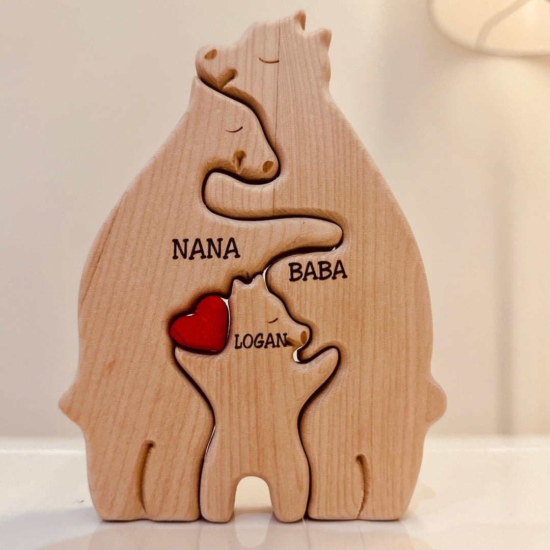 Un rompecabezas personalizable de la familia de osos de madera con palabras familiares: nana, baba y baba.